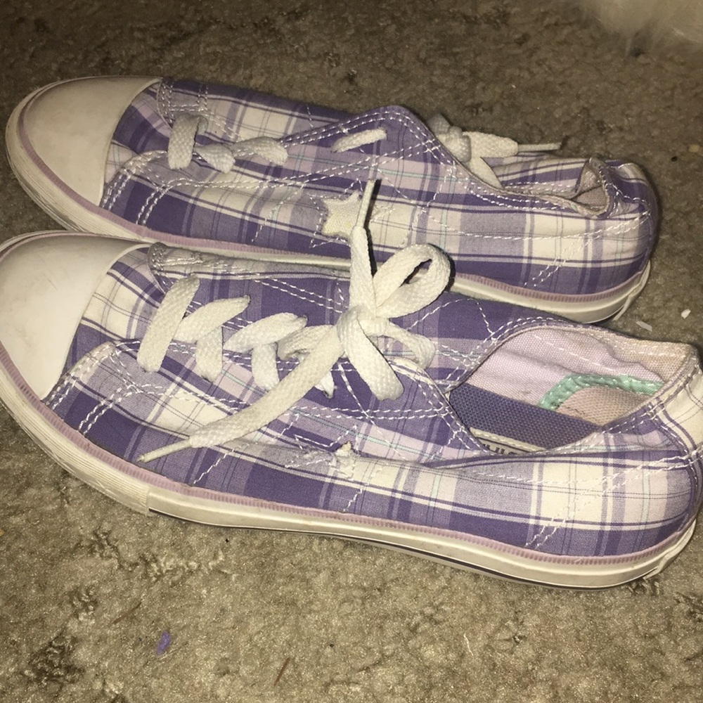lavender plaid star converse